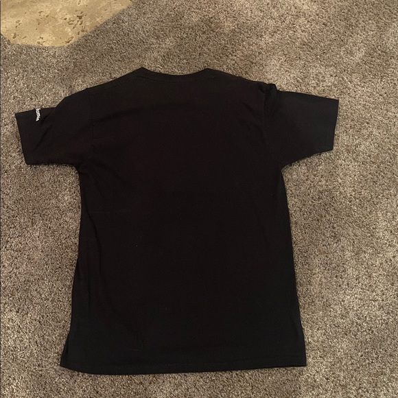 Columbia men’s Medium Black T-Shirt with Bear Graphic - Picture 5 of 5